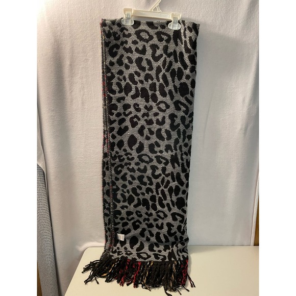 Coco + Carmen Large wrap 2 sided red green plaid / animal print reversible - Picture 3 of 5